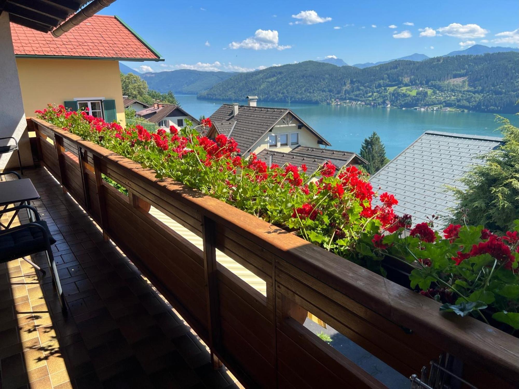 Haus Otis Lägenhet Millstatt Exteriör bild